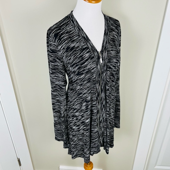 Joseph Ribkoff Zippered Cardigan Top - Picture 2 of 6